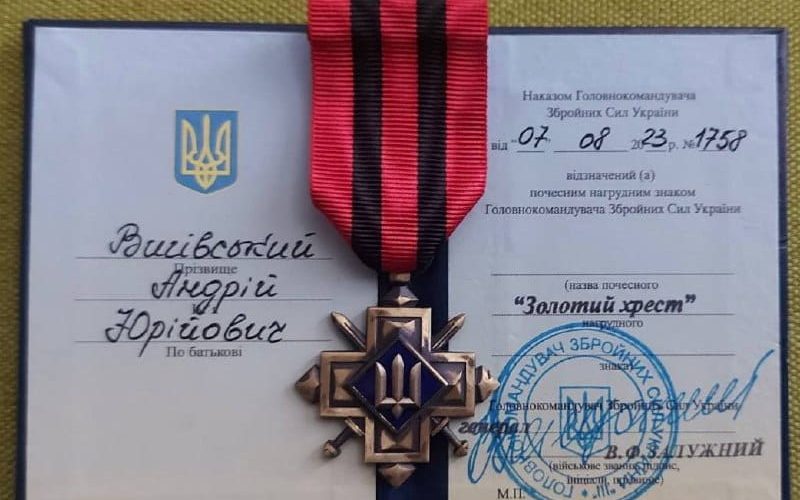 Військовий-захисник з Коростеня отримав відзнаку від Залужного за порятунок особового складу
