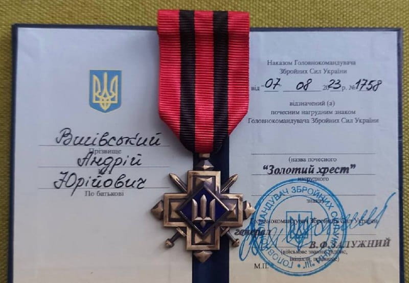 Військовий-захисник з Коростеня отримав відзнаку від Залужного за порятунок особового складу