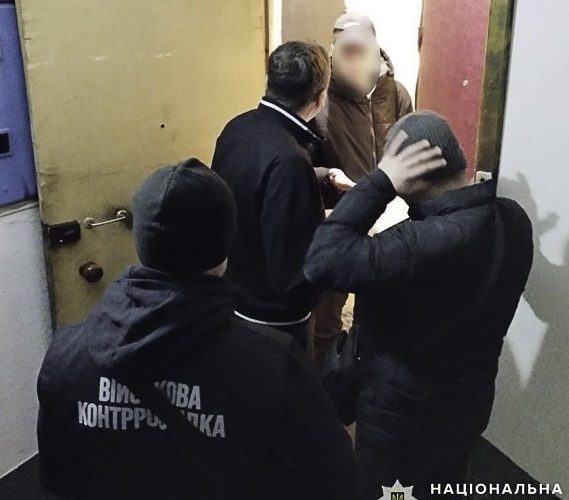 Правоохоронці викрили двох жителів Житомирщини, які за 1000 доларів переправляли ухилянтів за кордон