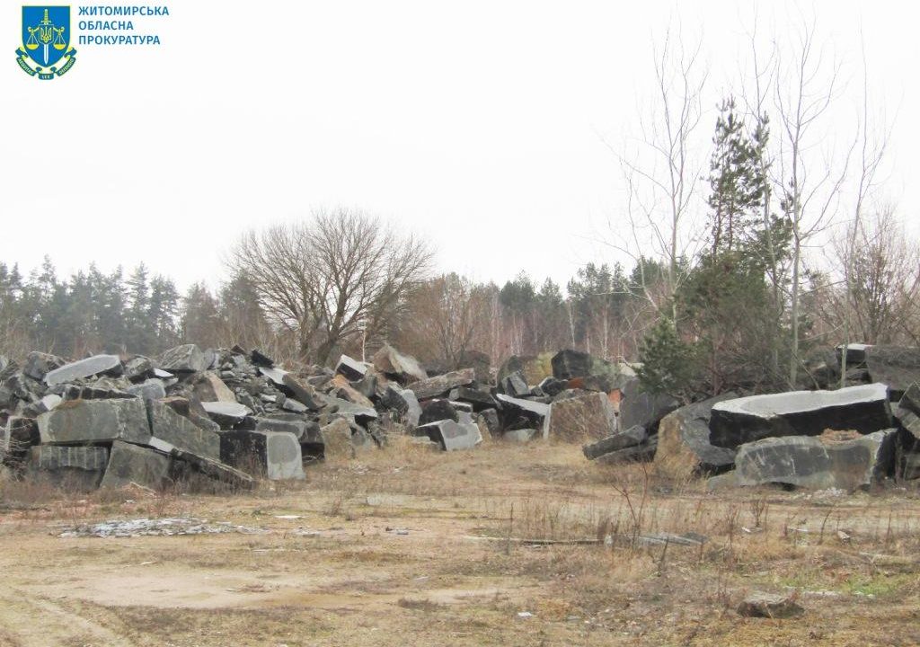 На Житомирщині у російських засновників ТОВ, що вибудували лабрадорит, відібрали землю вартістю 115,7 млн грн