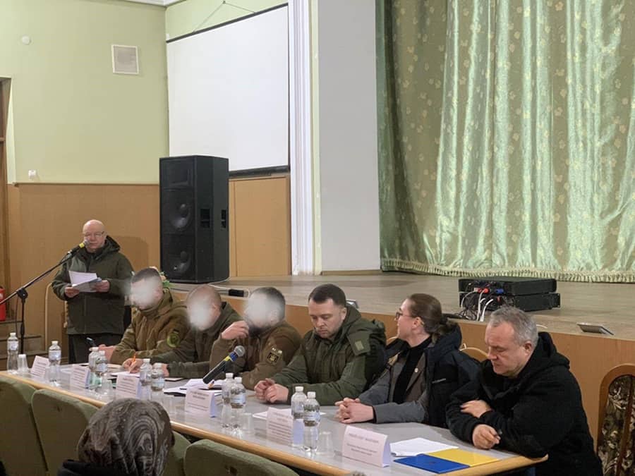 В Овручі рідні військовополонених та безвісно зниклих зустрічались з представниками Координаційного штабу