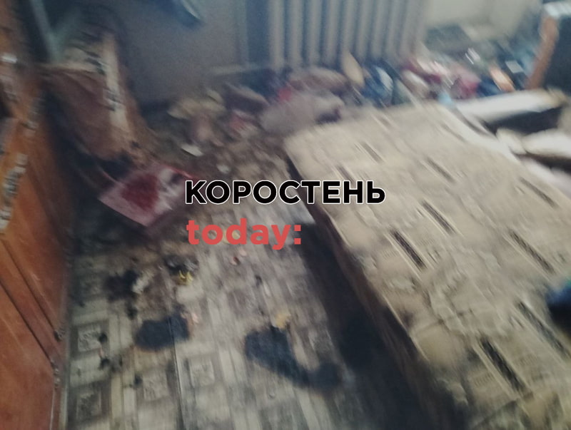 Горіли домашні речі – у Коростені на Ковельській із задимленої квартири рятувальники вивели 58-річного чоловіка