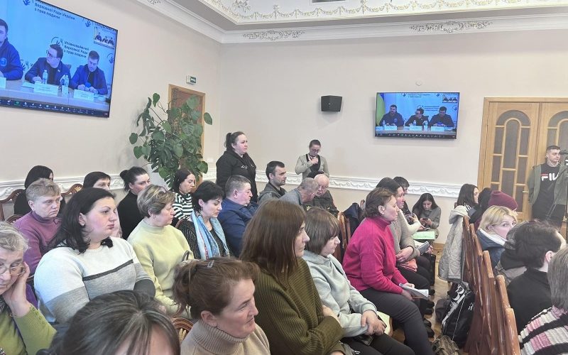 У Києві родини полонених та зниклих безвісти військових з Овруччини зустрілись з Омбудсманом з прав людини