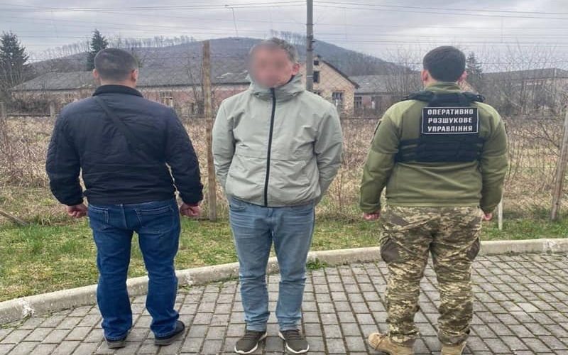 Троє Жителів Житомирщини намагались перетнути кордон зі Словаччиною, але їх затримали