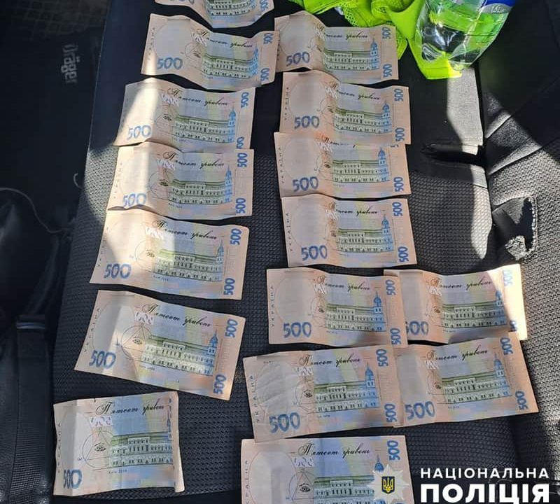 У Малині пасажир п’яного водія Mazda за 8 тис. грн хотів відкупитися від поліцейських