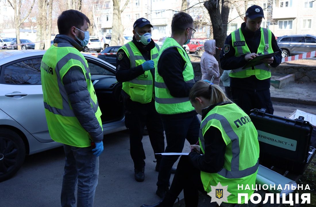 У Житомирі “розстріляли” автівку, в якій знаходився 43-річний чоловік: його ушпиталили