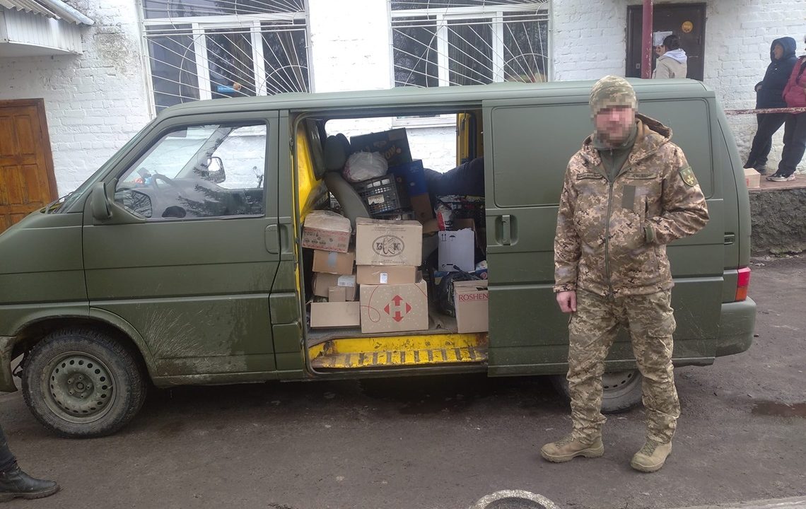 У Олевську місцеві зібрали більше 30 тисяч гривень на ремонт автомобіля для військового