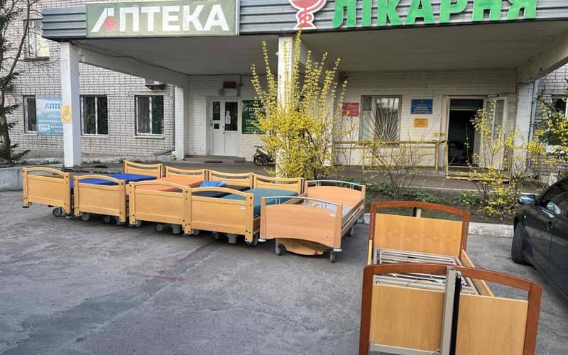 Завдяки благодійникам Малинська лікарня отримала нові ліжка, матраци та розхідний матеріал