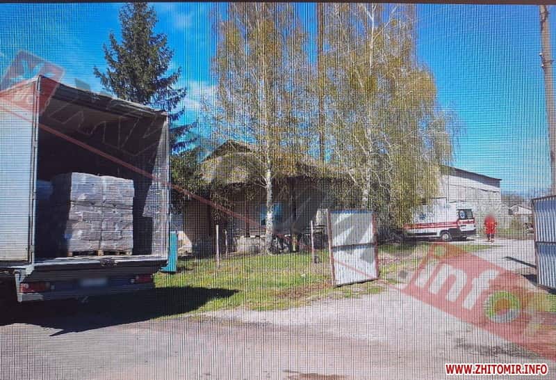 На підприємстві в Овруцькій громаді загинув працівник – на чоловіка впали дерев’яні брикети