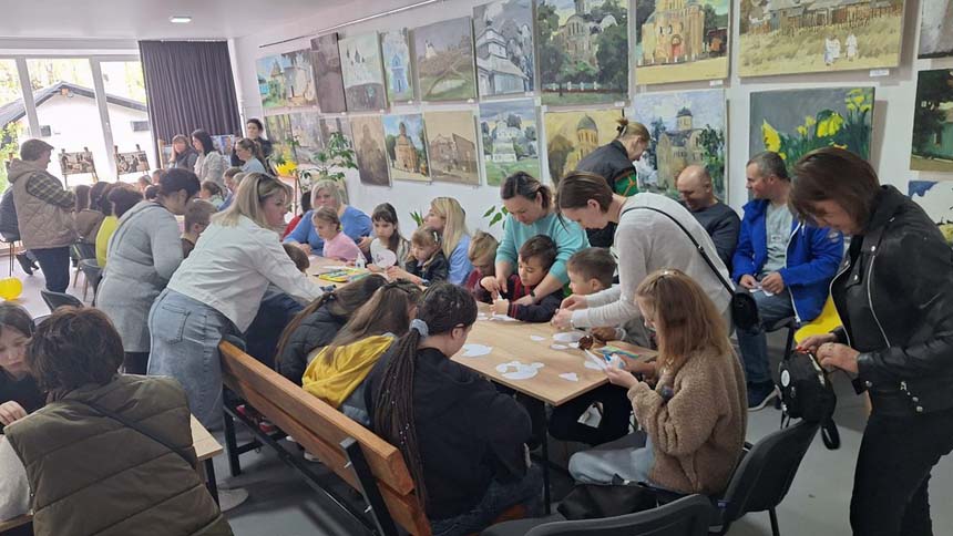 На базі Овруцької бібліотеки відкрили центр спільнототворення “Креативний Kolohub”
