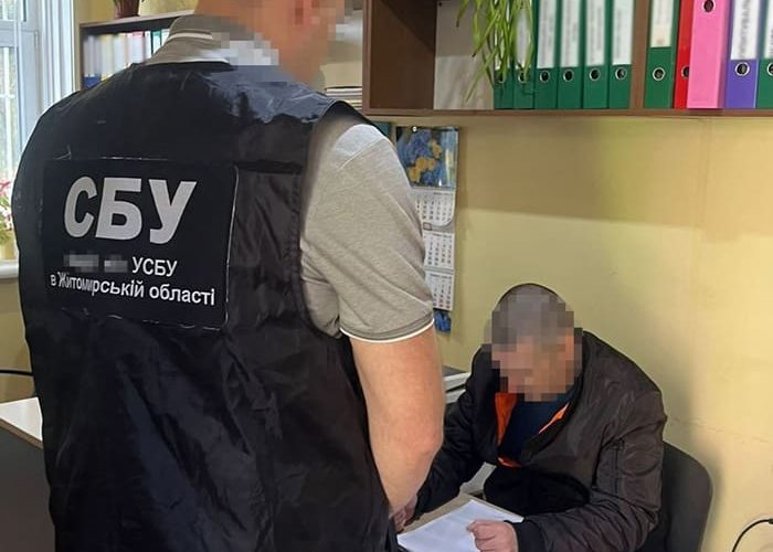 Земельні махінації на Малинщині та “мертві” душі –  правоохоронці повідомили про підозру держреєстратору