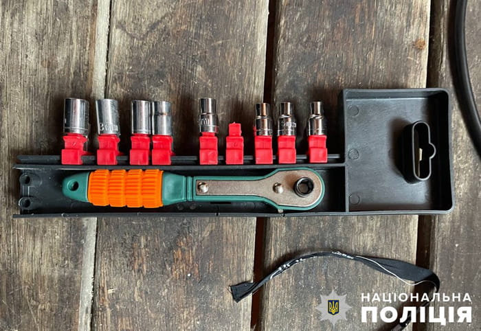 Поки 45-річний житель Овруча спав, з його будинку “зникла” побутова техніка