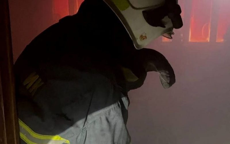 У Малині в приватному будинку під час ліквідації пожежі рятувальники виявили тіло чоловіка