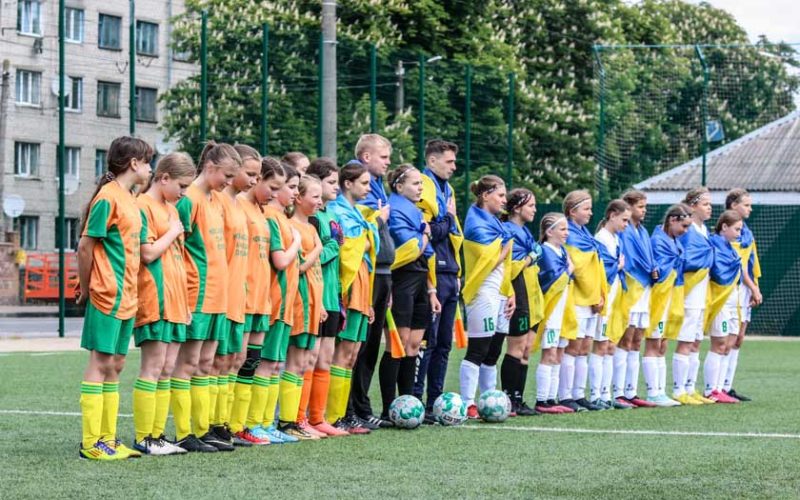 Жіноча коростенська команда бере участь у Чемпіонаті області серед дівочих футбольних команд