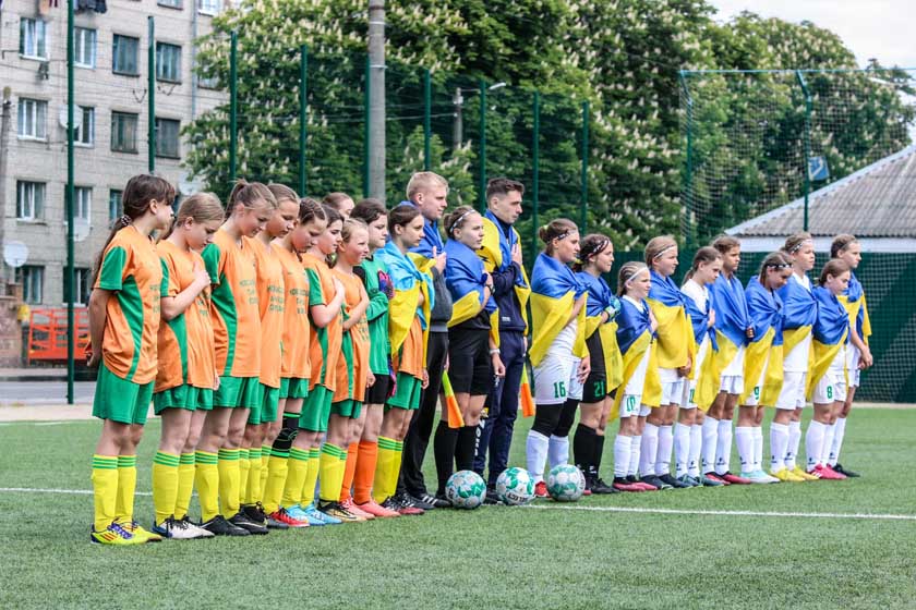 Жіноча коростенська команда бере участь у Чемпіонаті області серед дівочих футбольних команд