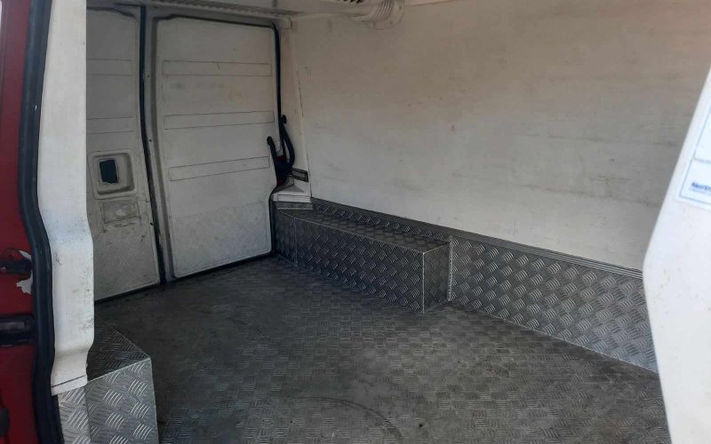 Сім’я Енверових з Олевська передала 5 тисяч доларів на підготовку авто для військових