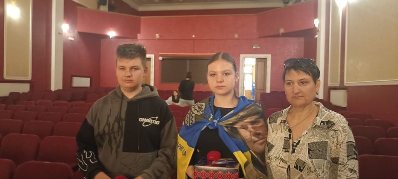 У Малині діти загиблих Героїв отримали кулони
