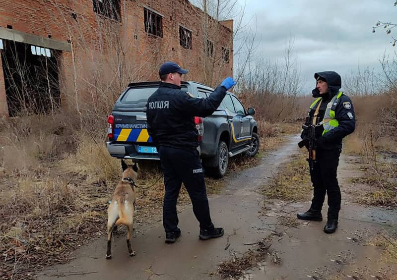 Вбили та заховали тіло в занедбаній будівлі: у Житомирській області ухвалили вироки двом чоловікам, які позбавили життя юнака