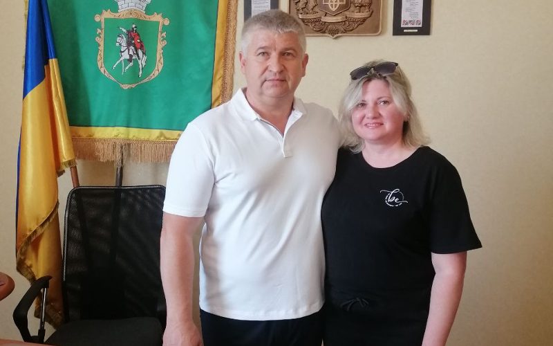 Олевська громада відправила на Куп’янський напрямок автомобіль для захисника-земляка