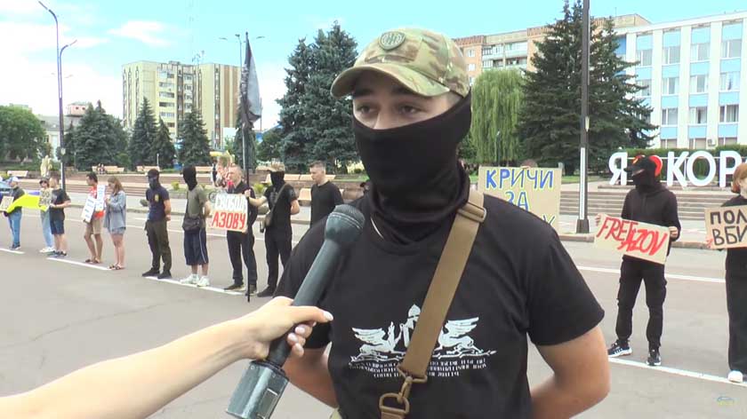 У Коростені вдруге пройшла акція «Free Azov», учасники розповіли, кого чекають з полону
