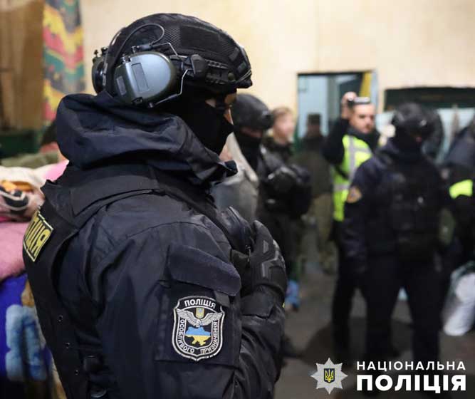Житомирські правоохоронці завершили розслідування у справі ошуканства родин полонених та безвісти зниклих військових