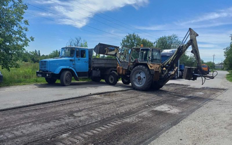 На дорогах Малина працює сучасна фрезерна техніка німецького виробництва