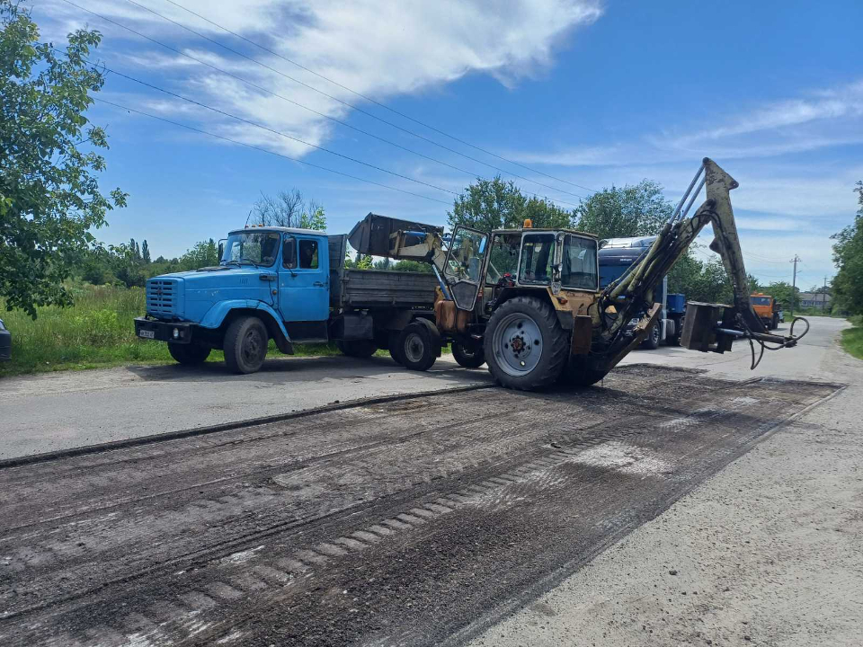 На дорогах Малина працює сучасна фрезерна техніка німецького виробництва