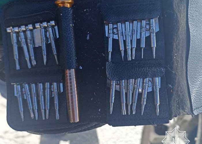 На трасі в Житомирській області патрульні створили штучний затор, аби затримати автовикрадачів