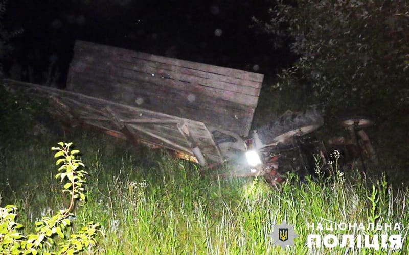 На Олевщині перекинувся трактор: водій загинув