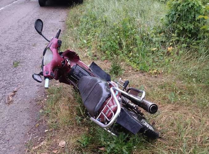 На трасі в Коростенському району травмувався водій мопеда