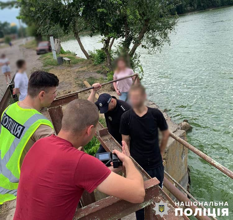 У селі на Житомирщині чоловік гранатою підірвав дамбу: існувала загроза затоплення будинків