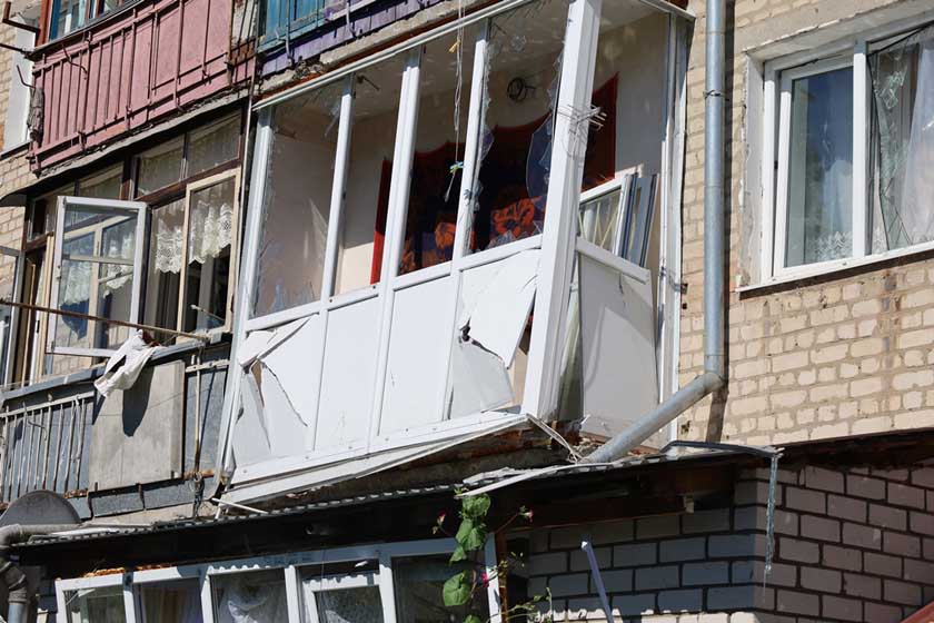 Наслідки ворожого обстрілу по одній з громад Житомирщини (ФОТО)