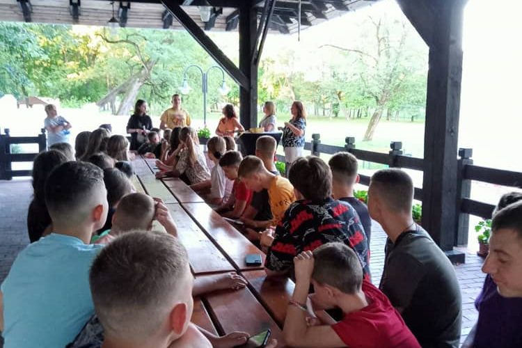 На оздоровлення до Польщі вирушили діти з Коростенського району