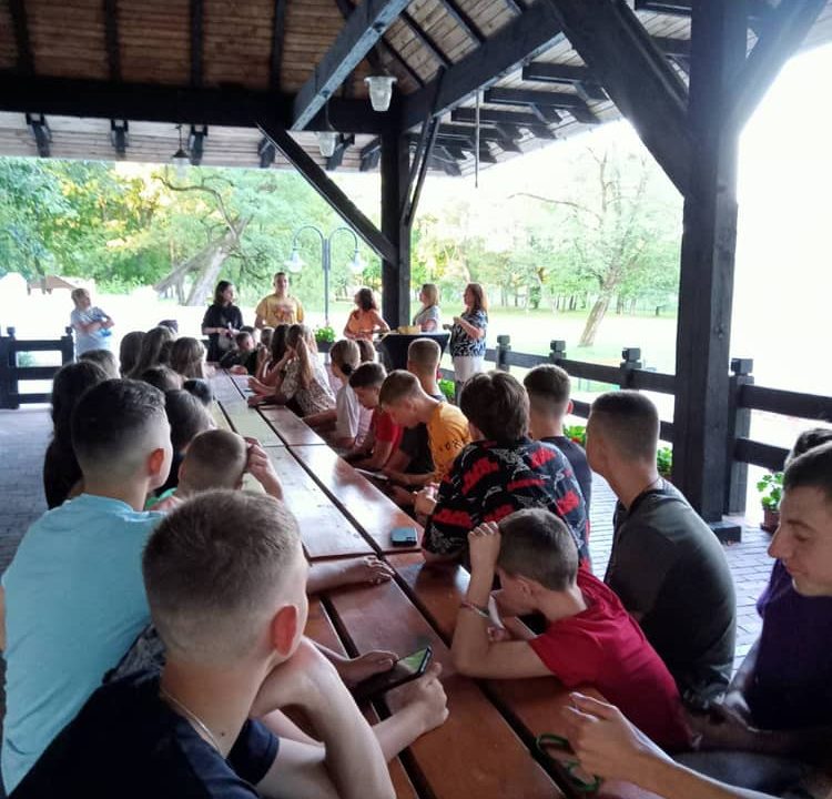 На оздоровлення до Польщі вирушили діти з Коростенського району