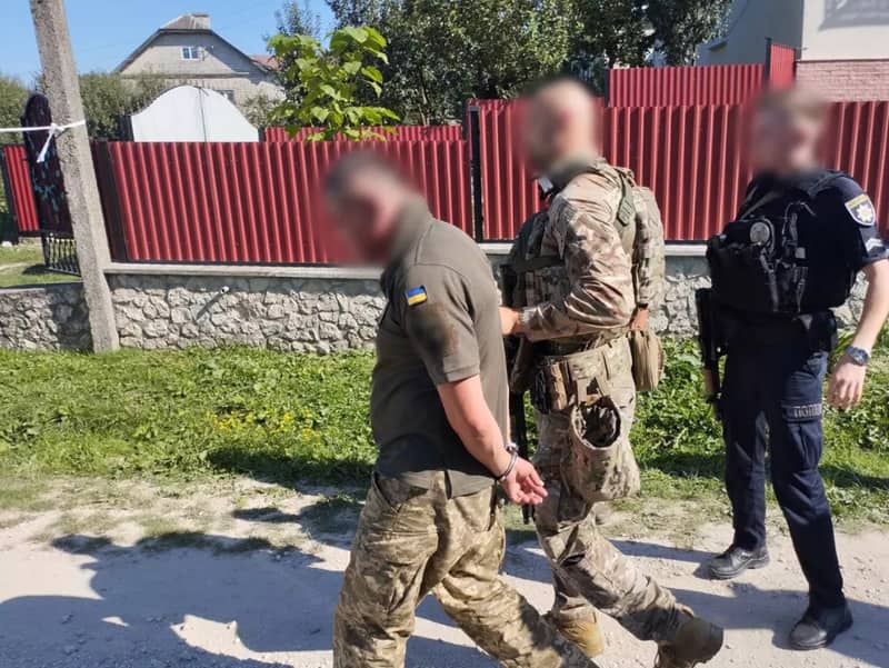 Подробиці стрілянини на Тернопільщині: військовий з Овруча мав кримінальні справи та подавав рапорти на звільнення