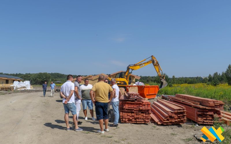 На Житомирщині побудували модульне містечко, яке готове приймати переселенців