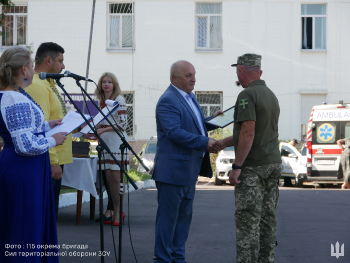 У Коростені сім’ям загиблих Захисників вручили нагороди
