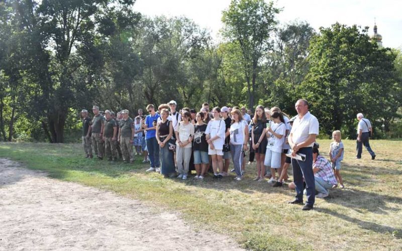 У коростенському парку «Древлянський» відкрили пам’ятний знак (ФОТО)