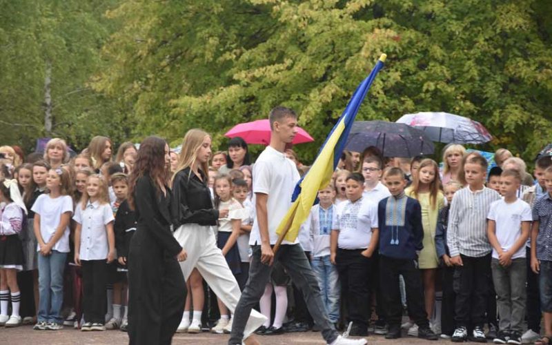 Як у коростенському ліцеї вітали першачків (ФОТОрепортаж)