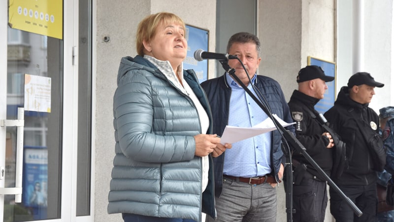 Про що говори пенсіонери-чорнобильці під час мітингу в Коростені
