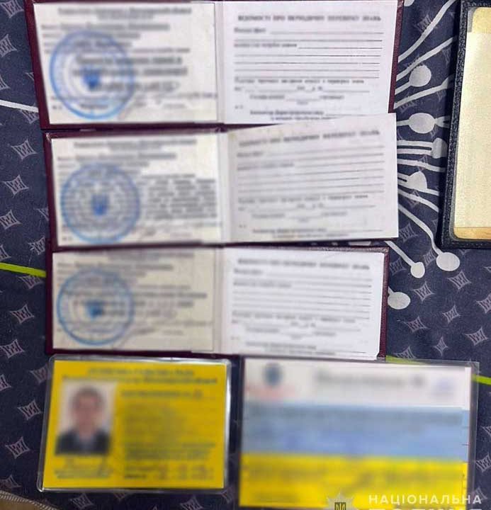 Депутат однієї з міськрад на Житомирщині вирішив збагатитися та вимагав хабар у підприємця