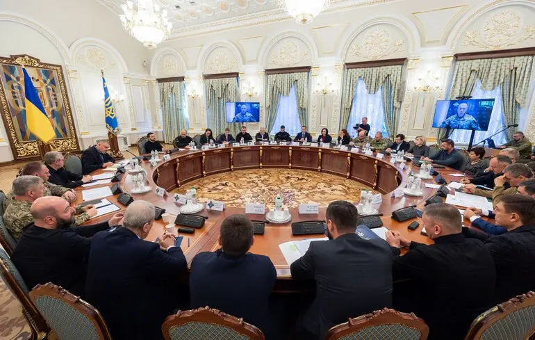 МСЕК ліквідують, чиновників перевірять: Зеленський ввів у дію рішення РНБО