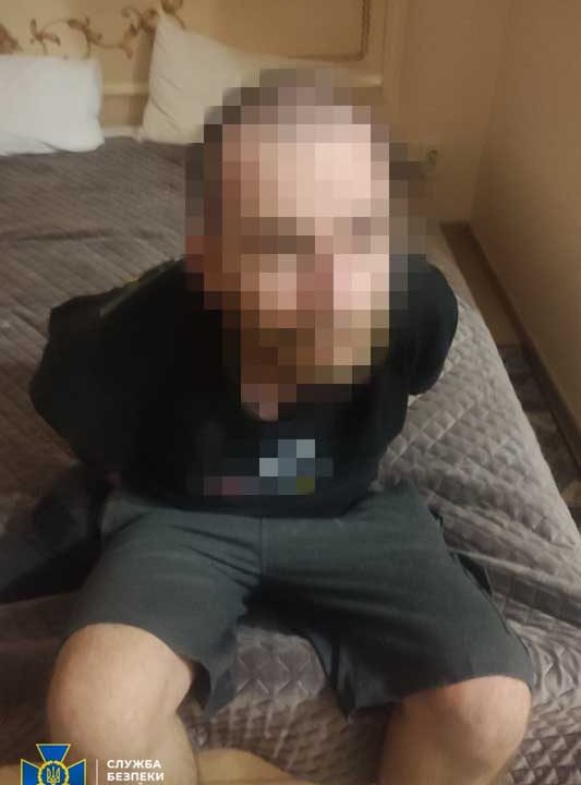 На Житомирщині затримали двох чоловіків, які за підказками спецслужб рф підпалили релейну шафу на залізниці