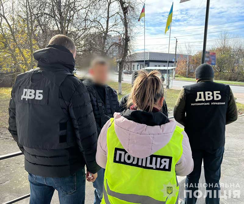 На Житомирщині затримали інструктора однієї з автошкіл: пропонував учням за гроші вплинути на результати іспиту