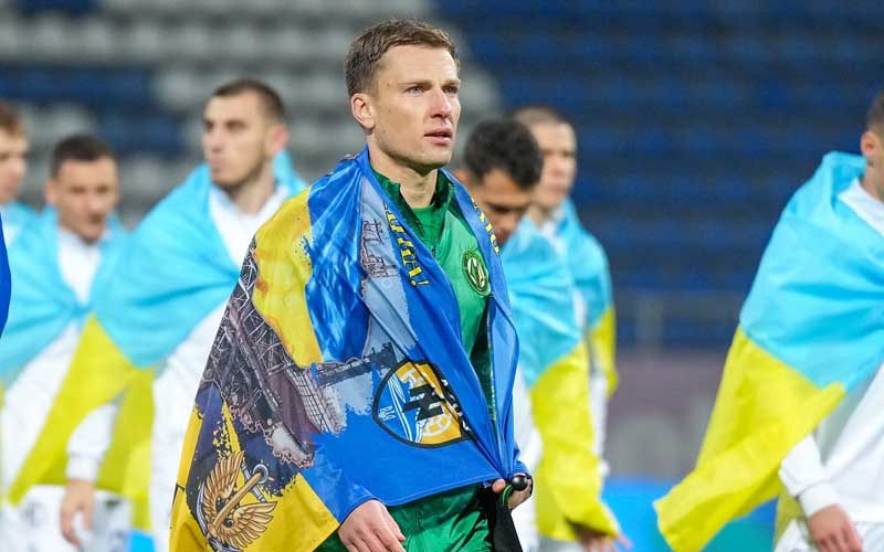 Житомирське «Полісся» в матчі з пенальті та видаленням поступилося столичному «Динамо»