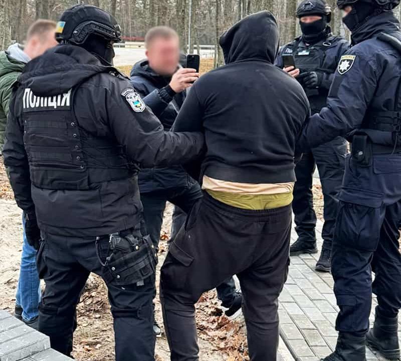 Видавав себе за військового та привласнив волонтерські кошти – на Житомирщині затримали шахрая