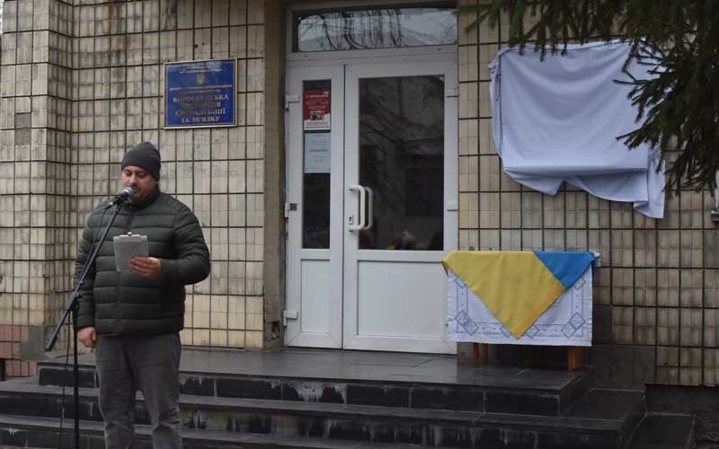 У памʼять про полеглих героїв: у Коростені відкрили ще дві меморіальні дошки на честь захисників