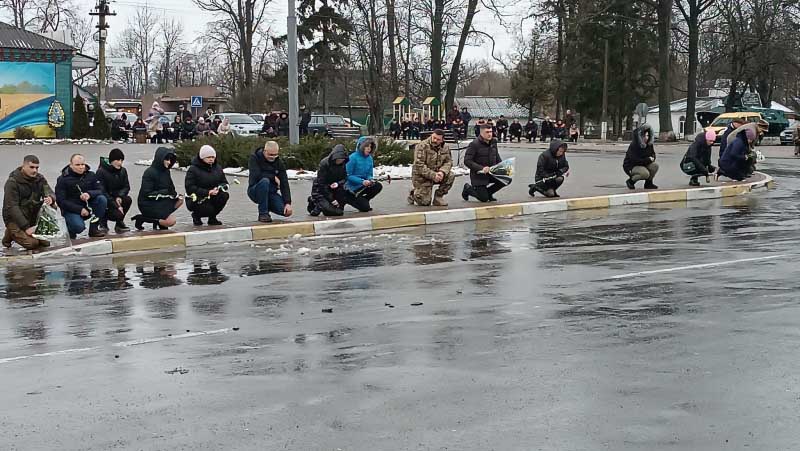 У громаді Коростенського району провели в останню путь захисника, який боронив Україну від російських окупантів