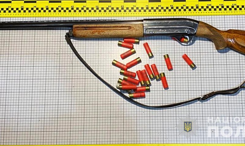 Декларування вогнепальної зброї на Житомирщині: скільки зареєстрували автоматів та набоїв за три тижні