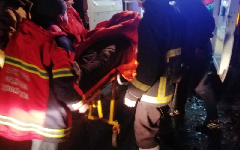 У Народичах рятувальники деблокували травмованого водія з автівки